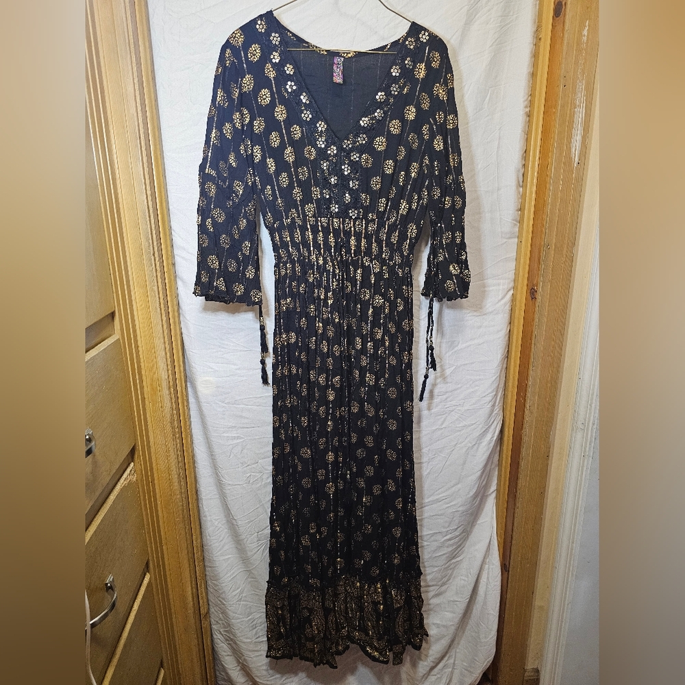 Witchy Black And Gold Maxi Dress